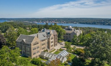 Essay by Julissa Roldan class 2022 of Connecticut College